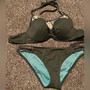 Target swimsuit bikini set size large bottom 34d top